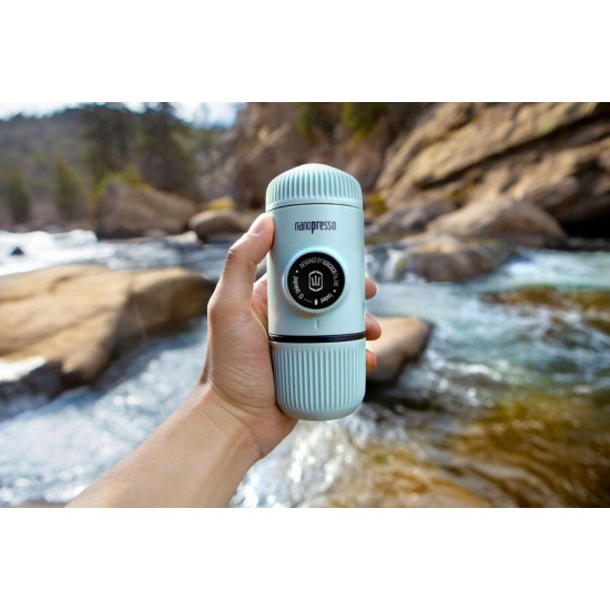 Wacaco® Nanopresso Arctic Blue + калъф – Преносима портативна машина за еспресо
